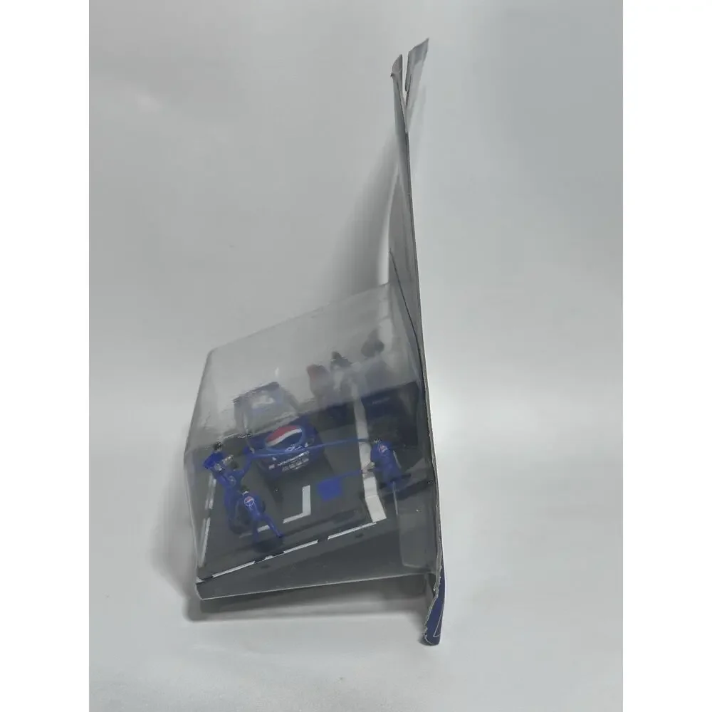 NIP NASCAR Winners Circle Jeff Gordon #24 Pepsi Pit Row Series 1:64 1998 Diecast